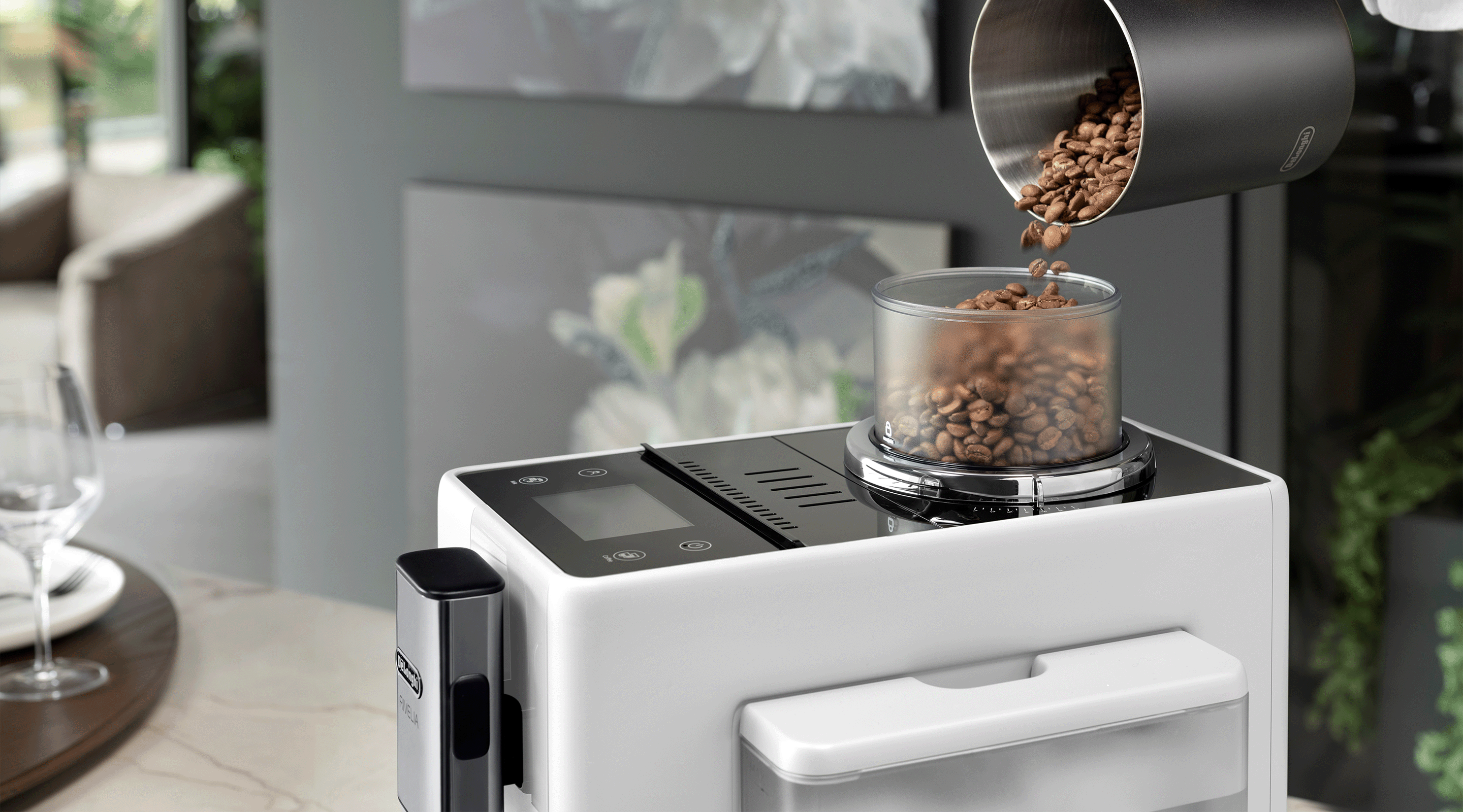 De'Longhi Rivelia Automatic Coffee Machine